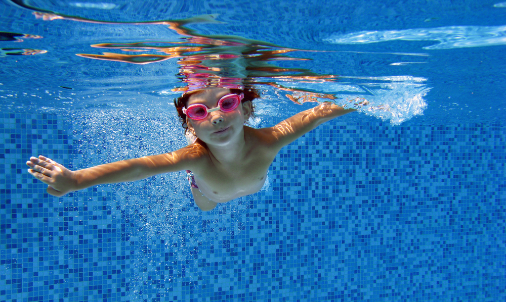 Limpieza de Piscinas, Cloro